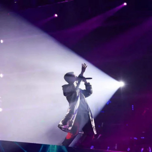 海南裸休美女撒尿露脸视频
